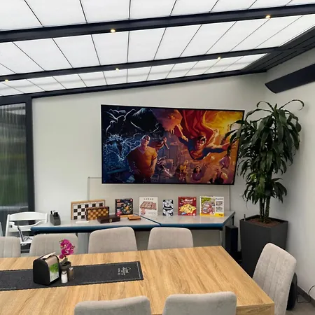 Fair N Square 24 Stunden Self-check In 4*