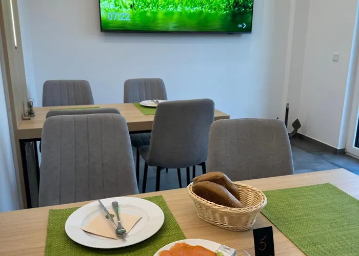 Aparthotel Fair N Square 24 Stunden Self-check In 4*