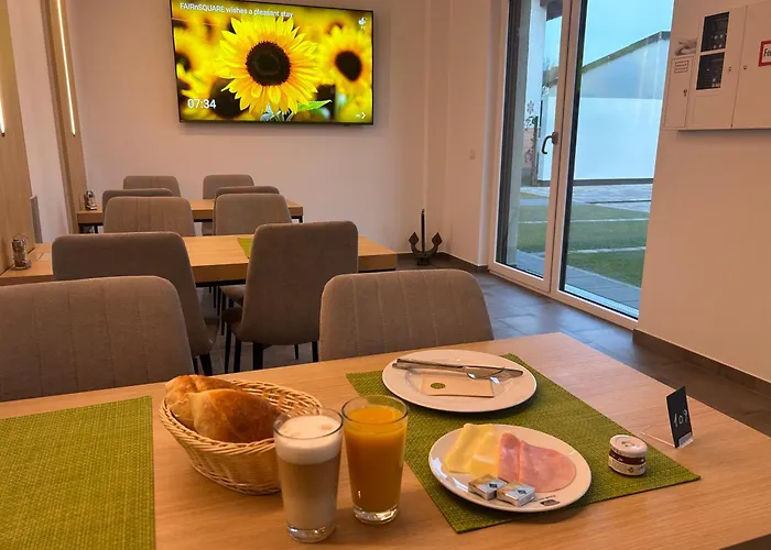 Fair N Square 24 Stunden Self-check In Aparthotel 4*